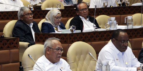 Menteri PUPR Raker Dengan Komisi V DPR
