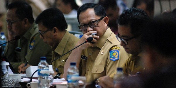 Mendagri Tito Raker Dengan Komite I DPD