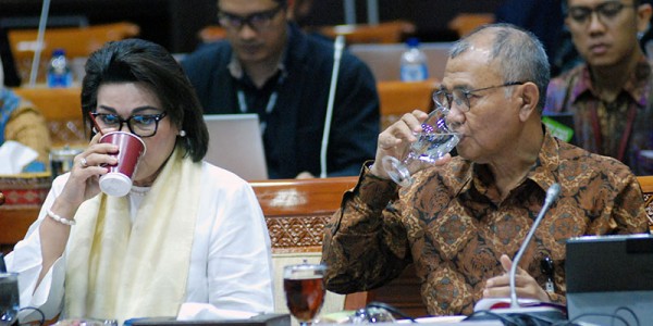 Pimpinan KPK "Kompak Minum"