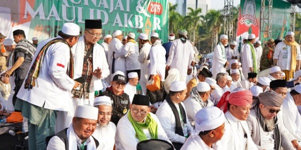 Kata Fadli, Ada Oknum Dalam Negeri Yang Halangi Kepulangan HRS 