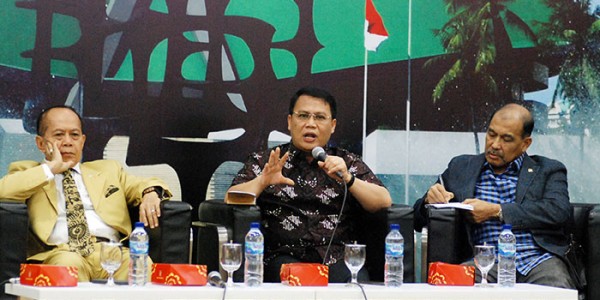 Diskusi  " Pelaksanaan Rekomendasi MPR 2014-2019 "