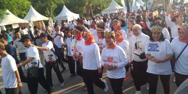 Peringati Hari Ibu, Iriana Joko Widodo Hadiri Jalan Sehat