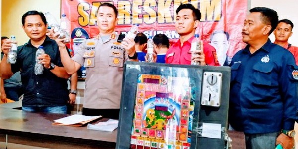 Satreskrim Bekuk Dua Pelaku Penjudian Mesin Jackpot