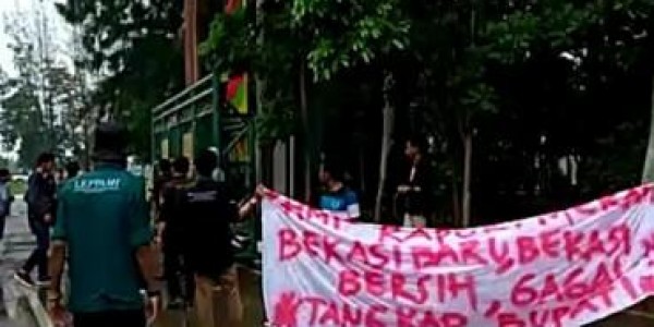 Dugaan Mafia Bola, HMI Tuntut Mundur Bupati Bekasi