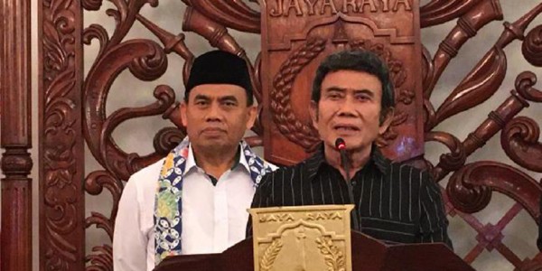 Rhoma Irama Minta Pemprov DKI Siapkan Pawang Hujan yang Asli