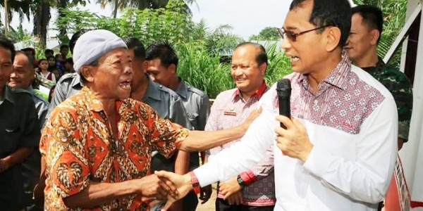 Rehab Rumah Penderita Stunting, JR Saragih Rogoh Kocek Pribadi 