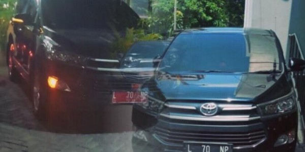 Satpol PP Surabaya Ganti Warna Plat Hitam Mobil Dinas, Polisi : Pelanggaran