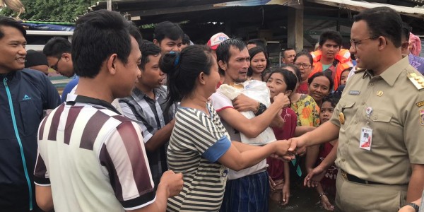 Anies Ajak Masyarakat Bantu Korban Banjir