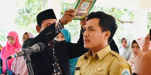 Masih 25 Tahun, Alumni PE Unesa Ini Sudah Jadi Sekretaris Desa, Kok Bisa?