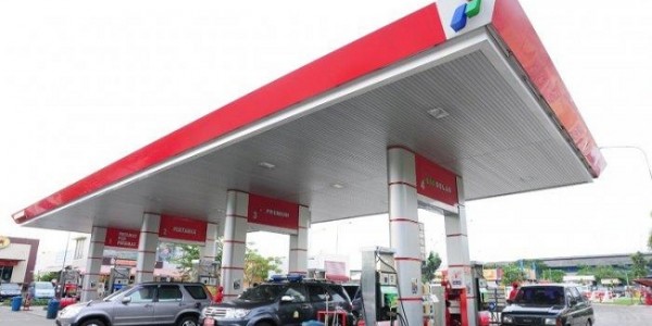 Mulai Hari Ini, Harga BBM Turun