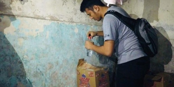 Produksi Miras Oplosan, Rumah Di Tambaksari Digerebek