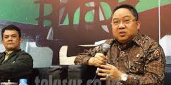 DPR Minta Jokowi Ikut Selesaikan Kemelut TimTeng Selama di UEA