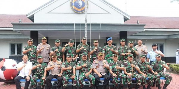 Kasum TNI, Joni Suprianto saat kunjungan kerja di Pulau Sebatik
