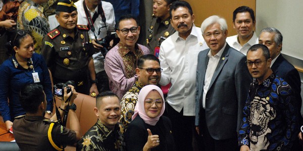 Jaksa Agung Dan Komisi III DPR