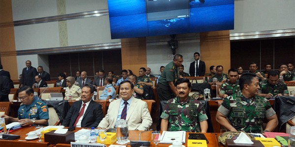 Menhan Raker Dengan Komisi I DPR