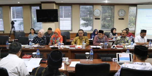 Komite III DPD RI Desak Pemerintah Ubah PP 19/2005 Dan Sinkron kan Dengan UU Sisdiknas