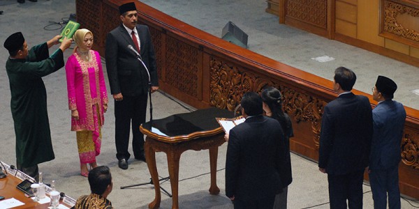 Pelantikan Anggota DPR Pengganti Antar Waktu