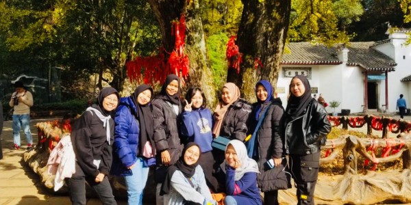Belasan Mahasiswa Unesa di Wuhan Cina Dipastikan Terhindar dari Virus Corona