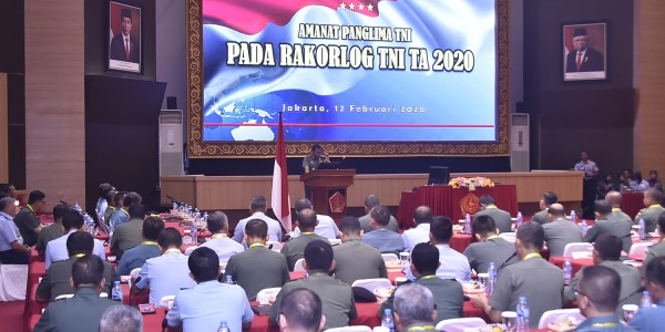 Panglima TNI Berharap Dukungan Logistik Operasi TNI Lebih Optimal   