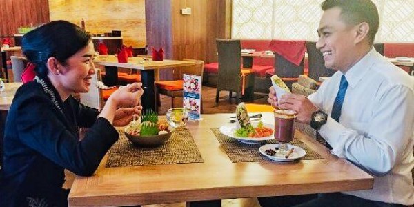 Menu Istimewa Hotel Santika Pandegiling di Bulan Februari, Nasi Mangkuk Ikan Bakar Pesmol
