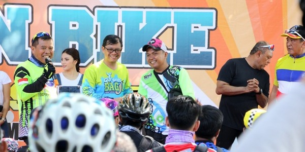 Ikuti Acata Fun Bike, Irwasum Blusukan ke Subang