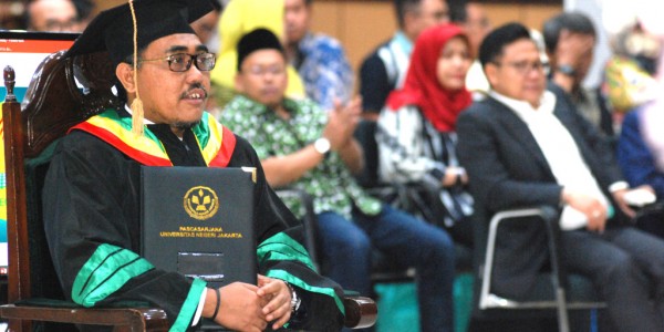 Wakil Ketua MPR RI Jazilul Fawaid Raih Doktor UNJ