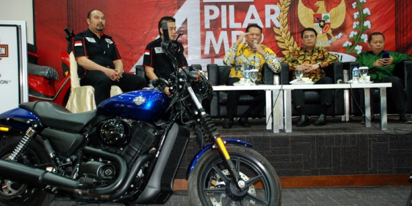 MPR dan Komunitas Motor Besar Gelar Lomba Cerdas Cermat Empat Pilar