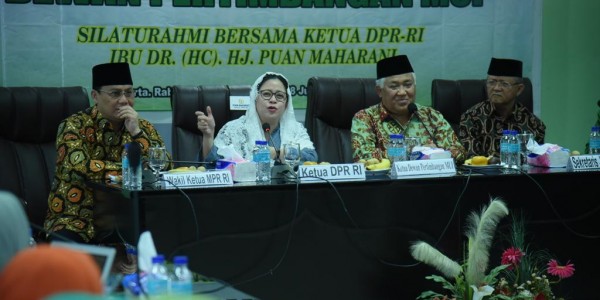 Di Depan Alim Ulama, Ketua DPR Tegaskan Komitmen Ke-Islaman dan Kebangsaan