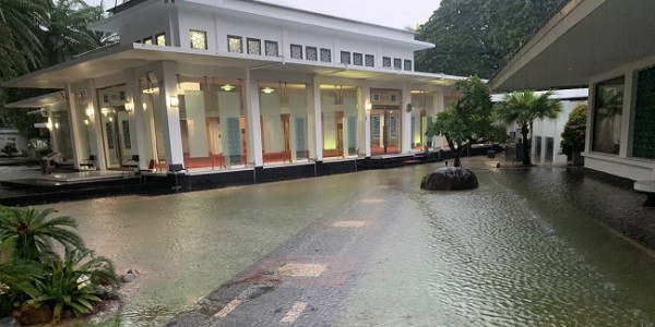 Akibat Hujan Deras, Istana Presiden Banjir