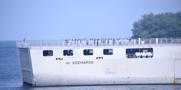 69 WNI ABK Diamond Princess Olahraga Pagi di KRI Soeharso