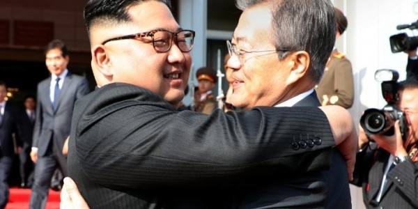 Dilanda Corona, Jong Un Kirim Surat ‘Cinta’ ke Presiden Korsel