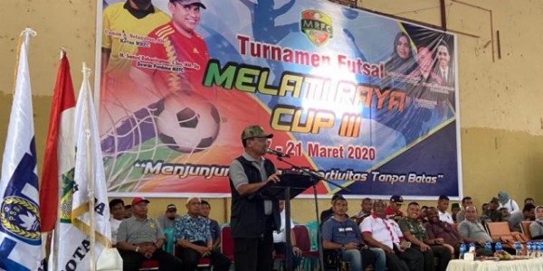 Wakil Ketua DPD Nono Sampono Buka Turnamen Futsal Di Sorong