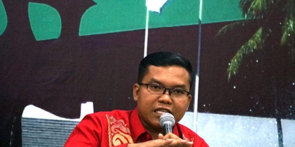 Heran, Kenapa Jokowi Ngotot Jadikan Ahok Calon Bos Ibu Kota Baru?