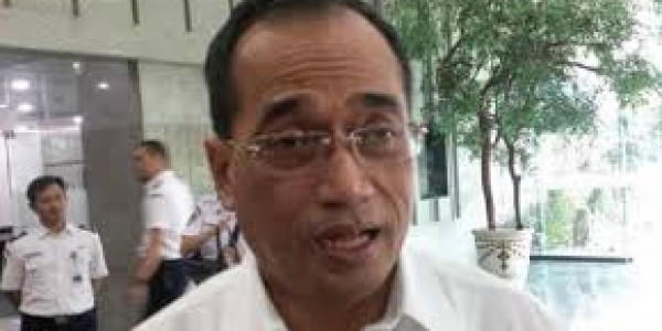 Menteri Budi Karya Positif Corona