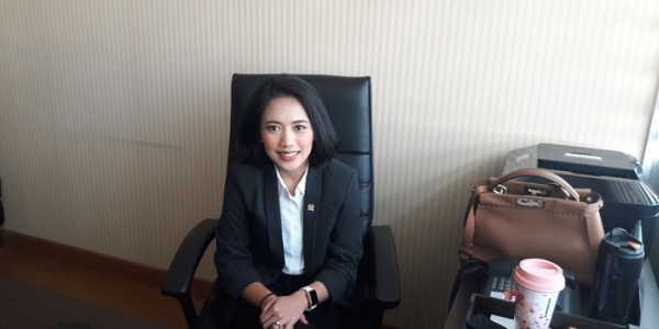 Puteri Komarudin Harap Pemerintah Pastikan Alat-alat Kesehatan Tak Langka
