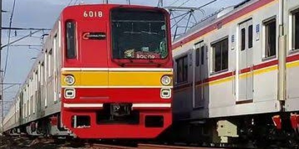 Penuhi Imbauan Social Distancing, PT KCI Tambah Dua Pemberangkatan KRL