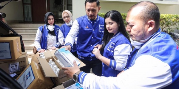 Demokrat Sumbang Masker dan Hand Sanitizer ke Dinkes DKI Jakarta