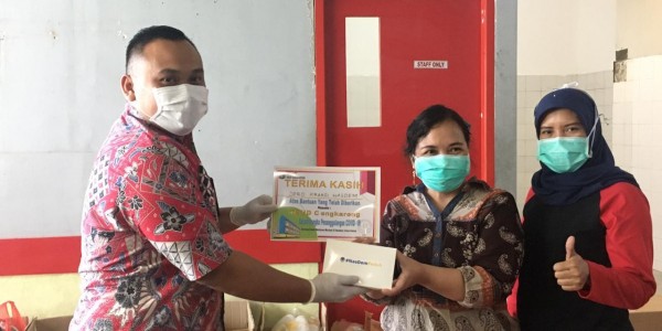 Getol Lawan Corona, NasDem DKI Bagikan Puluhan Ribu Masker dan Hands Sanitizers