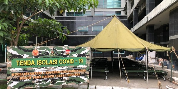 Brigif Para Raider 18 Dirikan Tenda Darurat Isolasi di RS Universitas Brawijaya Malang