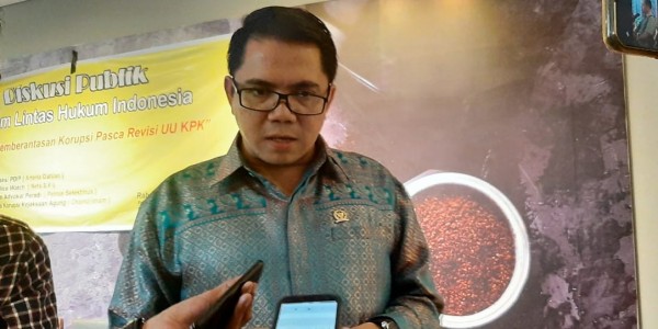 Jaksa Agung Didesak Bongkar Tuntas Penyelundupan Textile 27 Kontainer