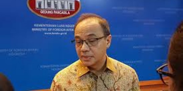 Mulai 2 April 2020, WNA Tak Boleh Masuk Indonesia