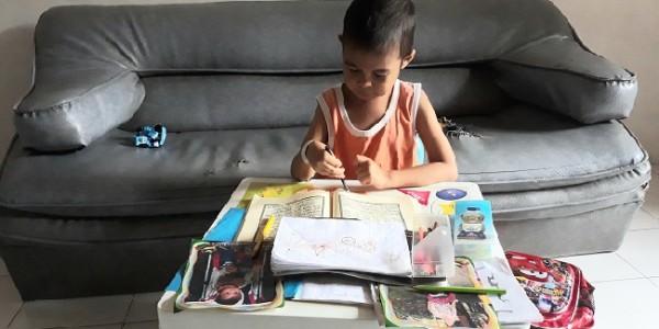 Ingin Anak Betah Belajar Saat #Dirumahaja, Ini Kiatnya