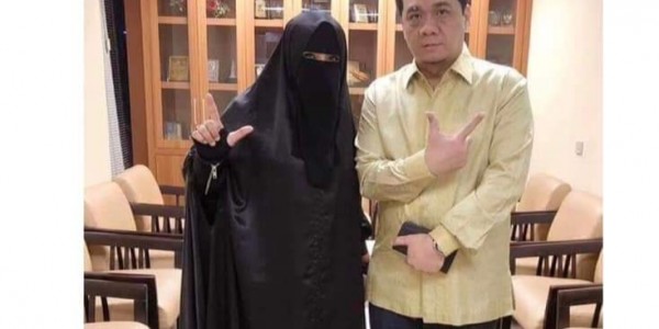 Beredar Foto Wagub Riza Patria dengan Wanita Bercadar, Ini Klarifikasi Gerindra