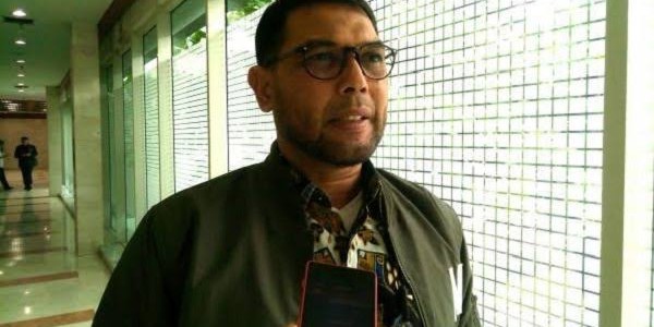 DPR Dukung Kapolri Bantu Supir Taksi dan Angkutan Barang