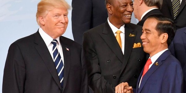 Presiden Jokowi dan Presiden Trump Sepakat Tingkatkan Kerja Sama Alat Kesehatan dalam Penanganan Covid-19