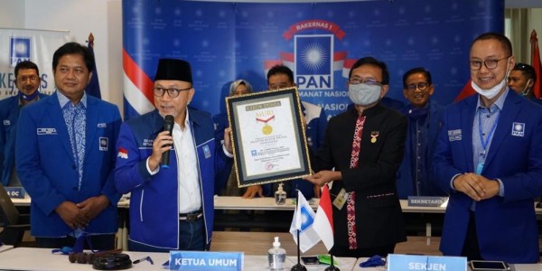 Cegah Bom Waktu PHK, PAN Perjuangkan Subsidi Gaji Untuk Karyawan