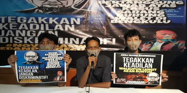Sentil Novel, Aktivis: Sepandai-pandainya Tupai Melompat, Dia Jatuh Juga!