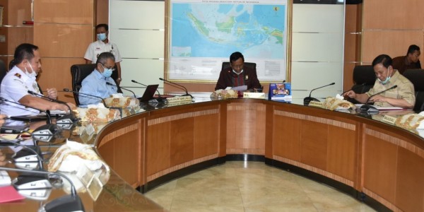 Kepala Bakamla RI Hadiri Rapat Pembahasan Perkembangan Situasi Keamanan Laut Natura Utara