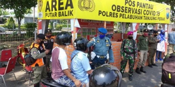 POM Lantamal V Perkuat Pos Gabungan Check Point PSBB di Surabaya dan Sekitarnya