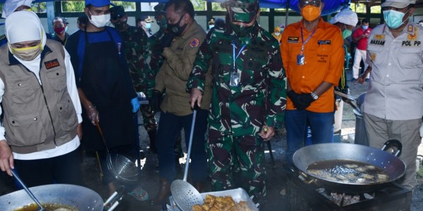 Dapur Umum di Gresik Suplai Kebutuhan Makan Delapan Kecamatan